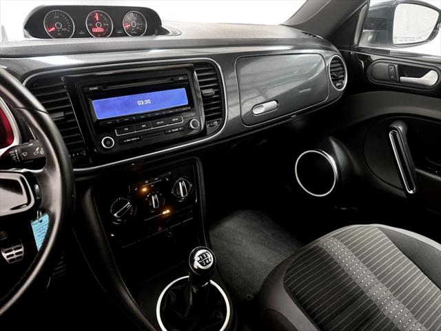 2012 Volkswagen Beetle 2.0T