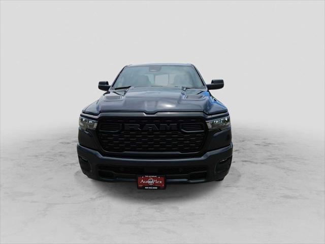2026 RAM Ram 1500 RAM 1500 EXPRESS CREW CAB 4X4 57 BOX