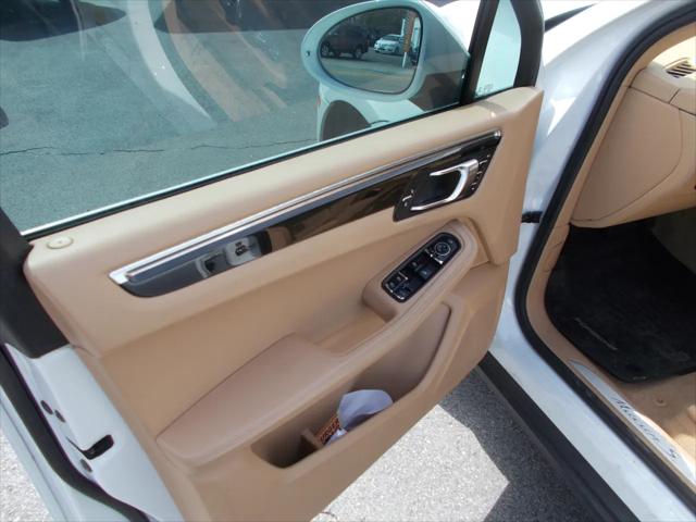 2016 Porsche Macan S