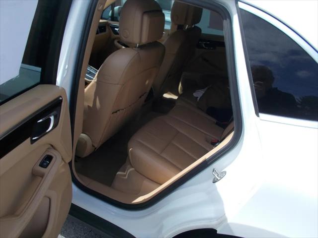 2016 Porsche Macan S
