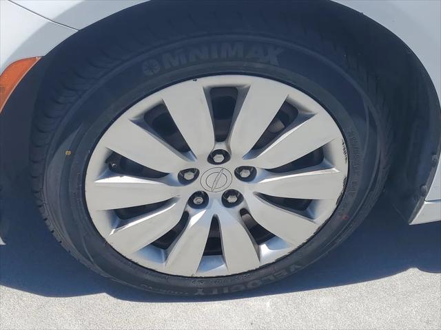 2016 Chrysler 200 LX