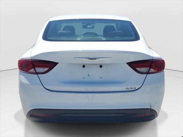 2016 Chrysler 200 LX