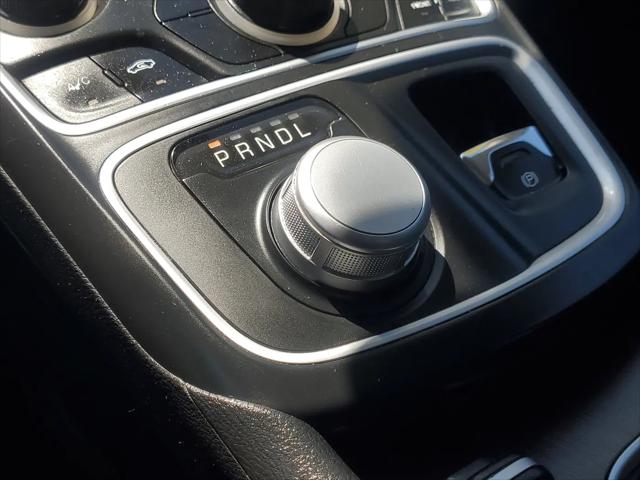 2016 Chrysler 200 LX