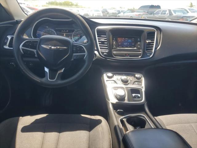2016 Chrysler 200 LX