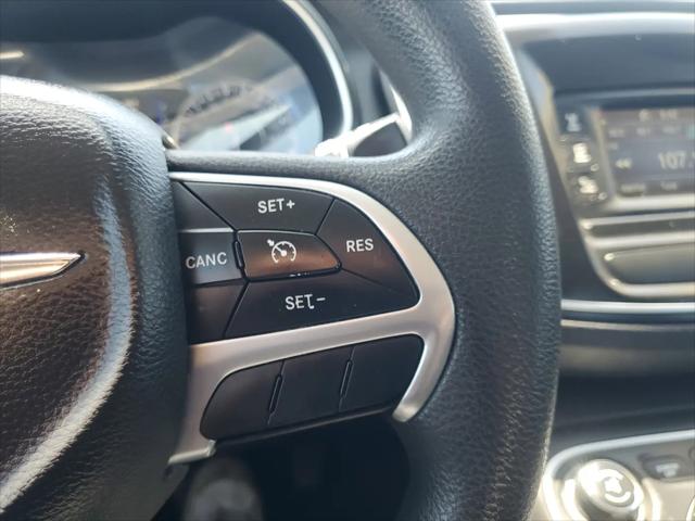 2016 Chrysler 200 LX