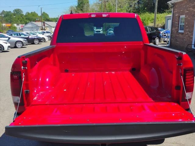 2022 Ram 1500 Classic Warlock Crew Cab 4x4 5'7" Box