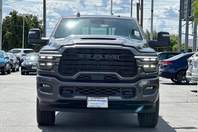 2026 Ram 3500 Laramie Crew Cab 4x4 8 Box