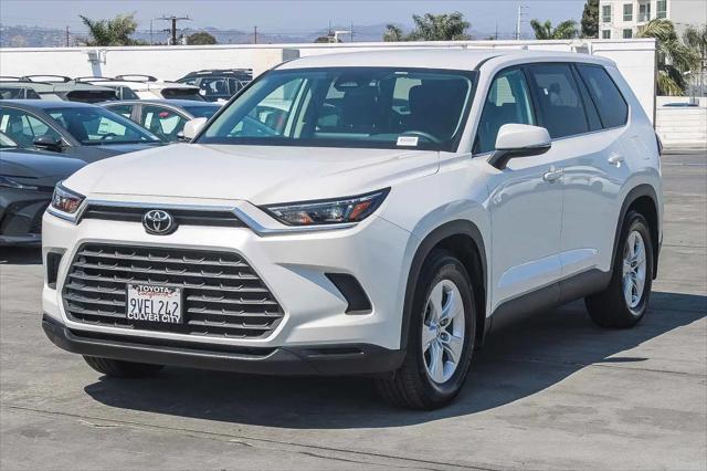 2025 Toyota Grand Highlander LE