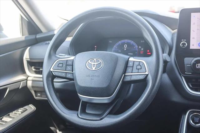 2025 Toyota Grand Highlander LE