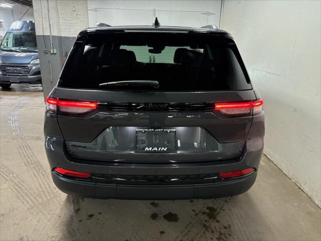 2024 Jeep Grand Cherokee Altitude 4x4
