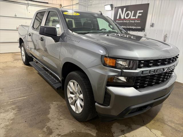 2021 Chevrolet Silverado 1500 4WD Crew Cab Short Bed Custom