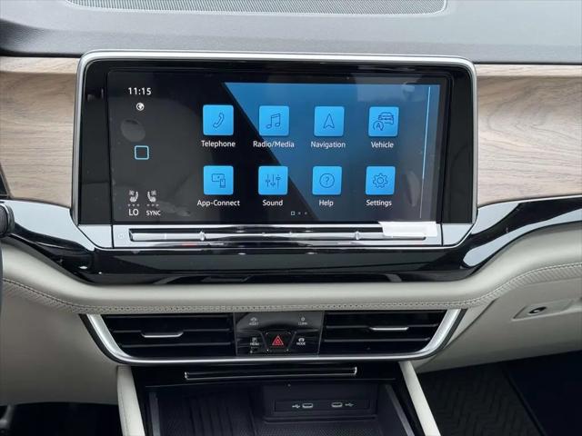 2026 Volkswagen Atlas SE with Technology