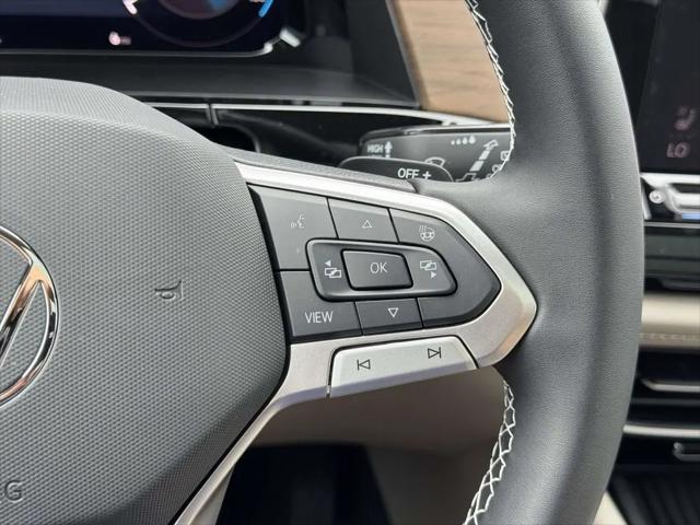 2026 Volkswagen Atlas SE with Technology