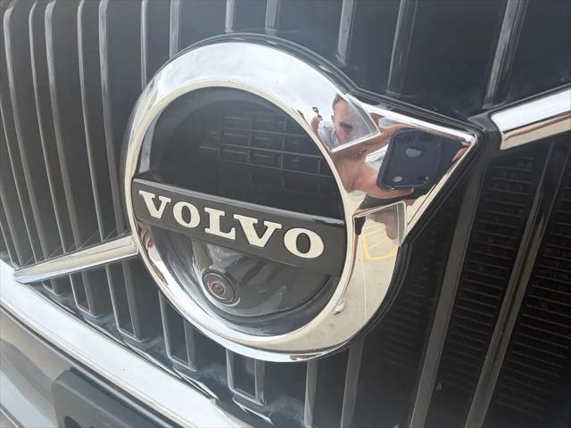 2018 Volvo XC90 T6 Momentum