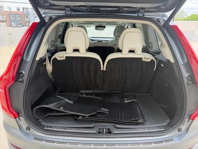 2018 Volvo XC90 T6 Momentum
