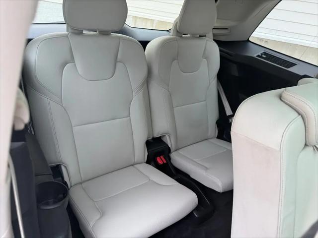 2018 Volvo XC90 T6 Momentum