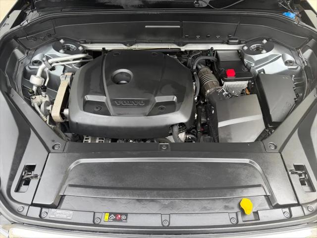 2018 Volvo XC90 T6 Momentum