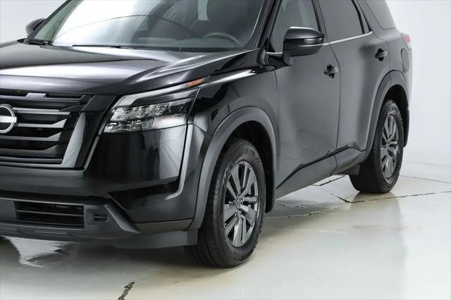 2023 Nissan Pathfinder SV FWD
