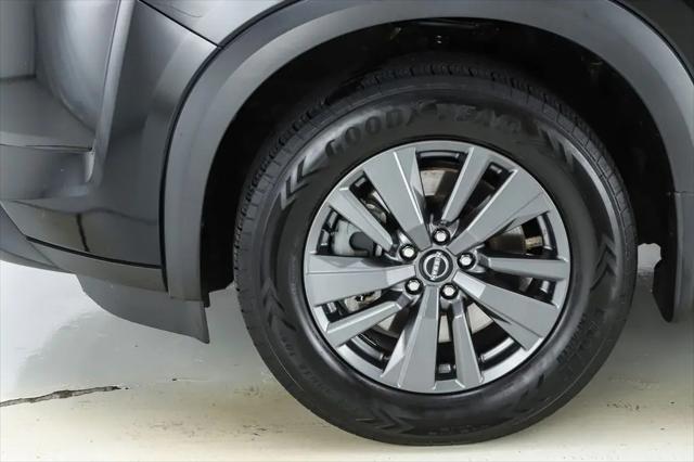 2023 Nissan Pathfinder SV FWD