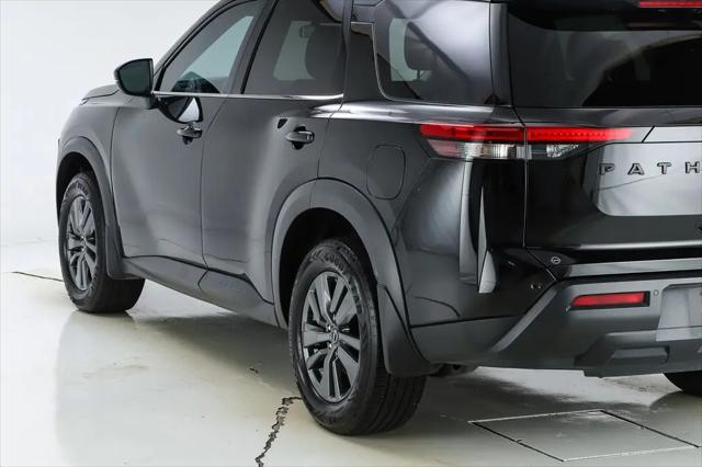 2023 Nissan Pathfinder SV FWD