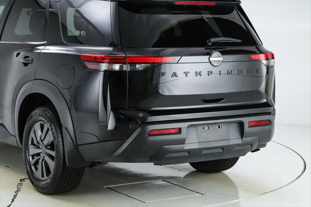2023 Nissan Pathfinder SV FWD