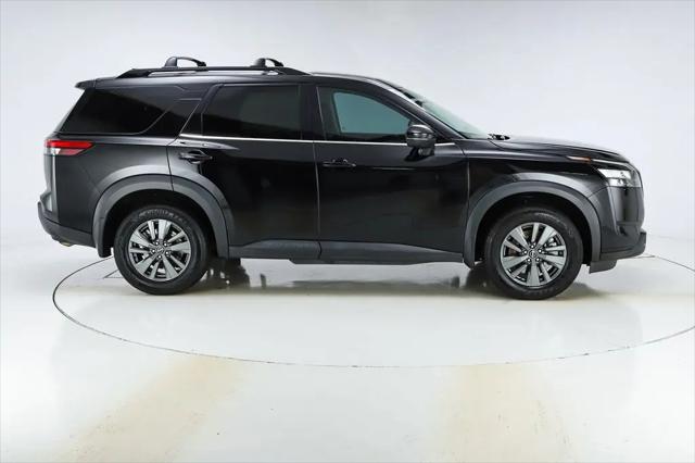 2023 Nissan Pathfinder SV FWD