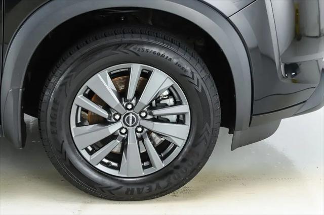 2023 Nissan Pathfinder SV FWD