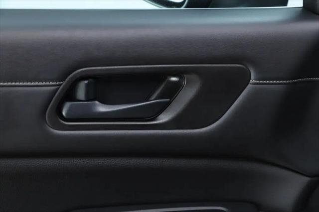 2023 Nissan Pathfinder SV FWD
