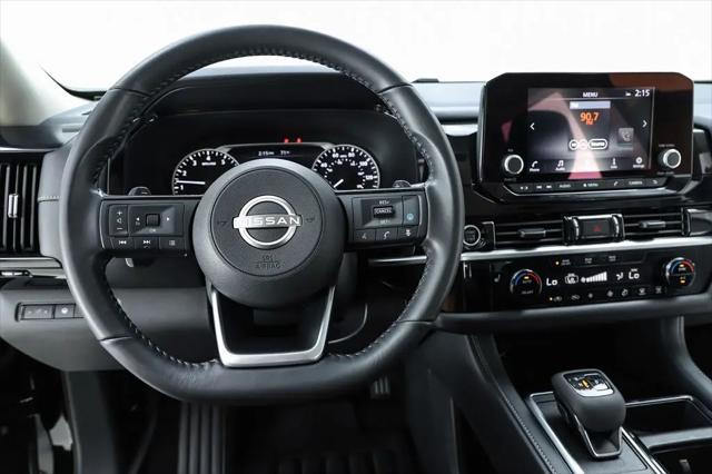 2023 Nissan Pathfinder SV FWD