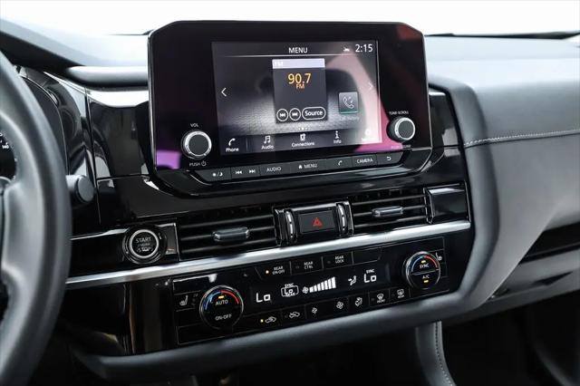 2023 Nissan Pathfinder SV FWD