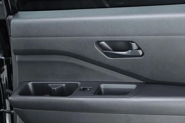 2023 Nissan Pathfinder SV FWD