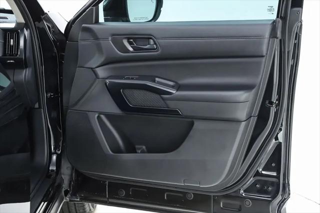 2023 Nissan Pathfinder SV FWD