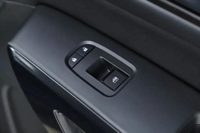 2023 Nissan Pathfinder SV FWD