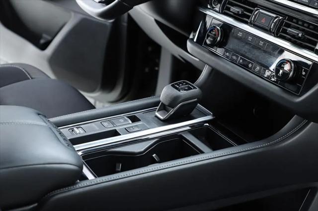2023 Nissan Pathfinder SV FWD