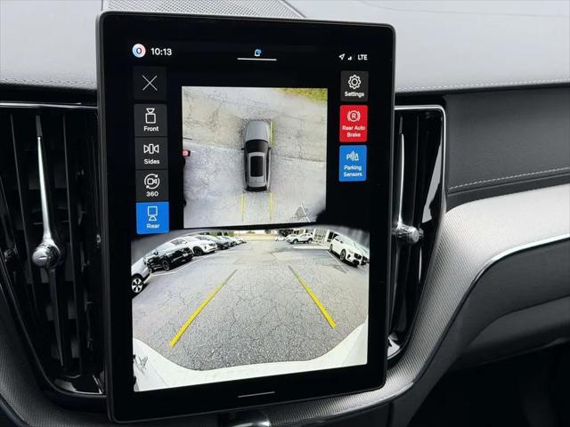 2026 Volvo XC60 B5 Ultra Black Edition