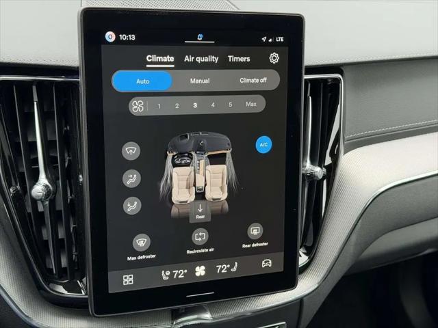 2026 Volvo XC60 B5 Ultra Black Edition