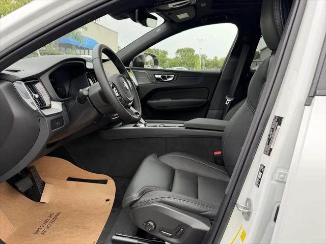 2026 Volvo XC60 B5 Ultra Black Edition