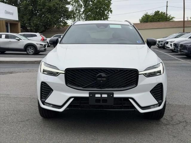 2026 Volvo XC60 B5 Ultra Black Edition