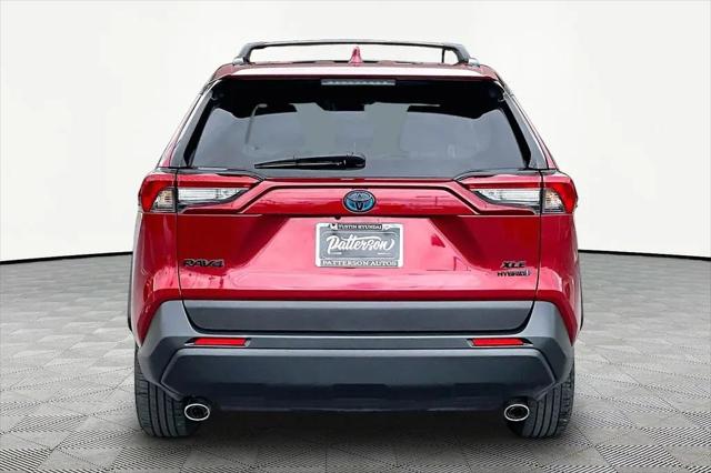 2021 Toyota RAV4 Hybrid XLE