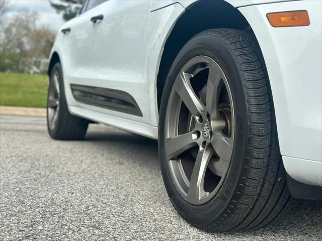 2023 Porsche Macan Macan
