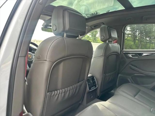 2023 Porsche Macan Macan