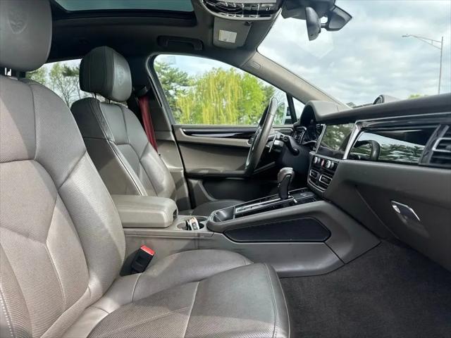 2023 Porsche Macan Macan