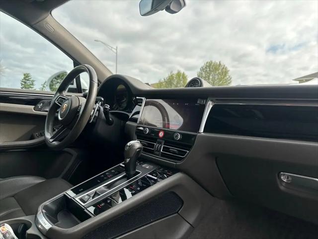 2023 Porsche Macan Macan