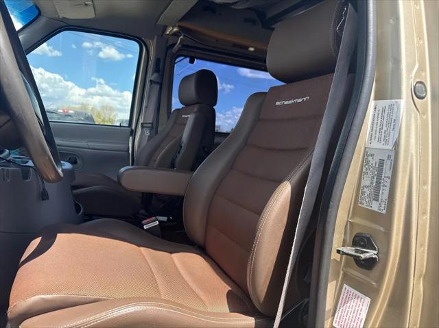 2000 Ford E-350 Super Duty Unknown