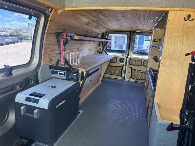 2000 Ford E-350 Super Duty Unknown