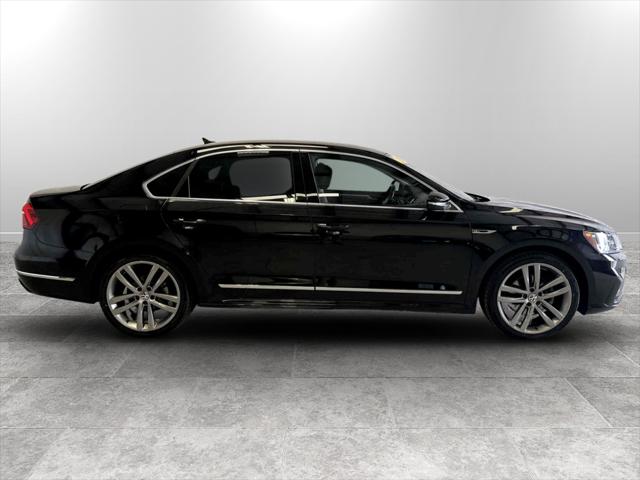 2017 Volkswagen Passat 1.8T R-Line