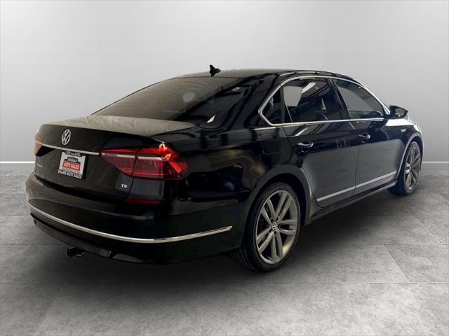2017 Volkswagen Passat 1.8T R-Line
