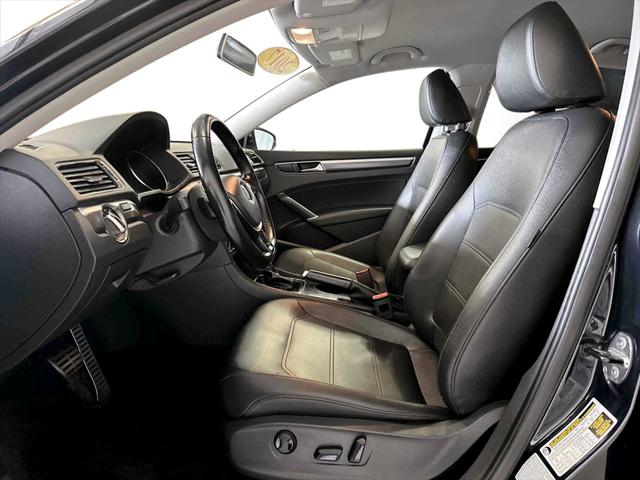 2017 Volkswagen Passat 1.8T R-Line