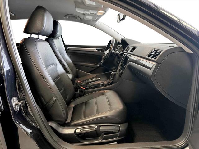 2017 Volkswagen Passat 1.8T R-Line