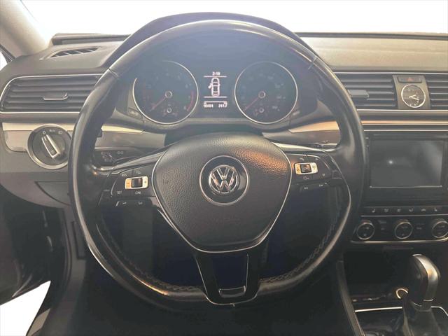 2017 Volkswagen Passat 1.8T R-Line